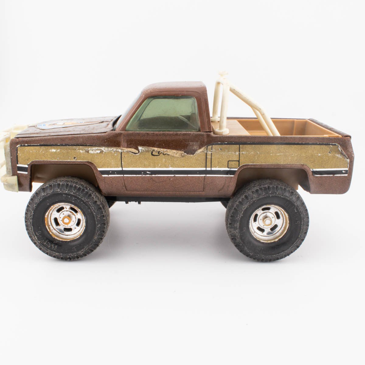 1987 Vintage ERTL 1/25 Pressed Steel Fall Guy GMC Pickup Truck Colt Seavers