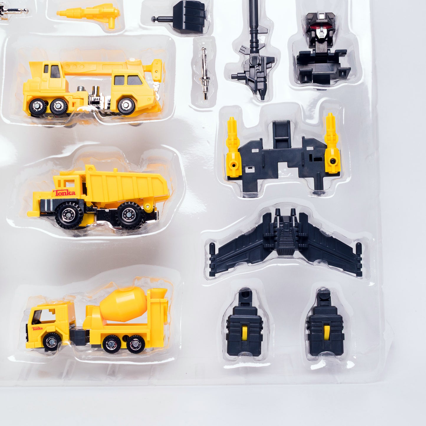 Transformers Collaborative TONKANATOR Heroic Autobot Tonka Hasbro 2022 Boxed
