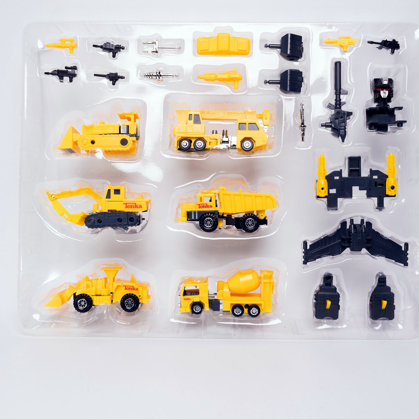 Transformers Collaborative TONKANATOR Heroic Autobot Tonka Hasbro 2022 Boxed