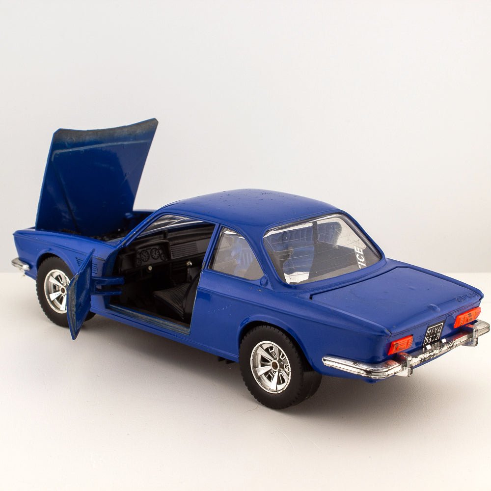 Bburago BMW 3.0 CSi, 1:24 Scale Diecast Excellent Condition In Hard To Find Blue