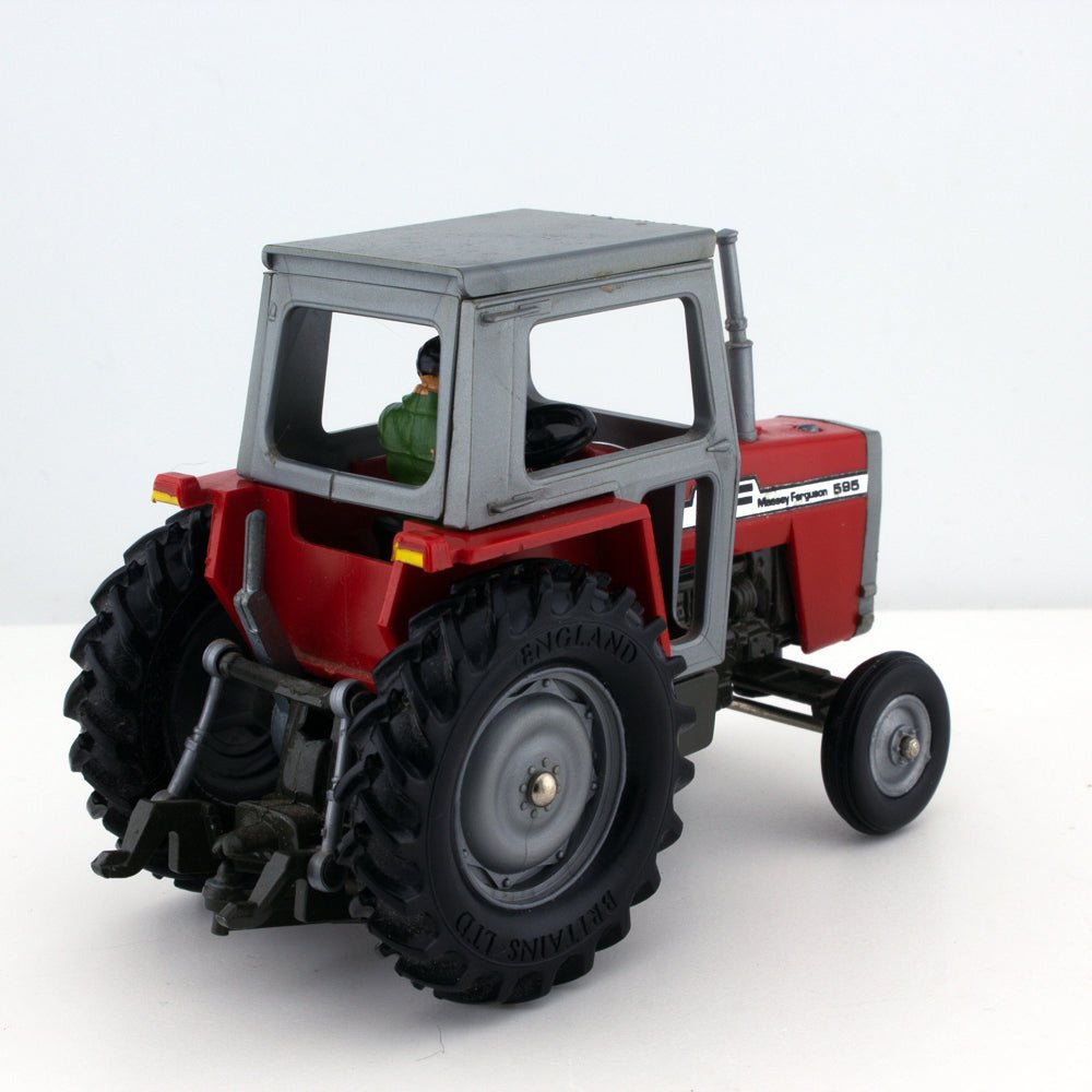 Britains 9552 Massey Ferguson 595 & Front & Rear Attachments 1:32 Scale Tractor