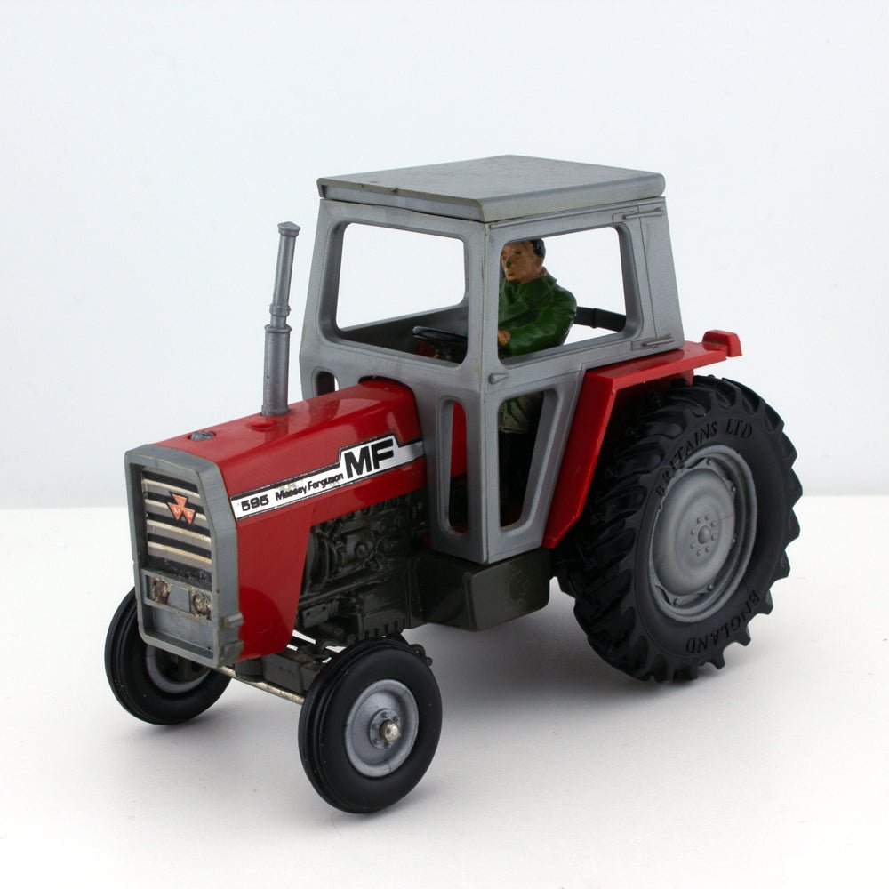 Britains 9552 Massey Ferguson 595 & Front & Rear Attachments 1:32 Scale Tractor