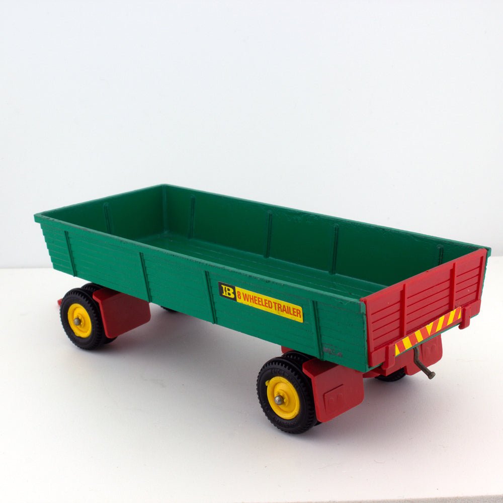 Britains 9558 8 - Wheeled Trailer, 1:32 Scale Farm Trailer in Near Mint Condition