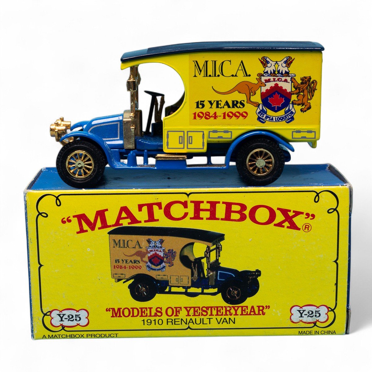 Code 2 1999 Matchbox 15th Anniversary MICA Conv Y25 Renault Van Mint