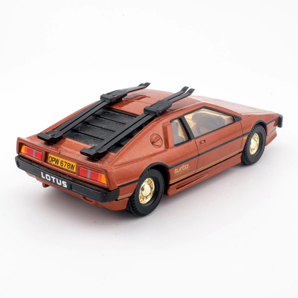 Corgi 04701 James Bond LOTUS ESPRIT TURBO, Excellent Condition Diecast Vehicle - DT Collectable Toys