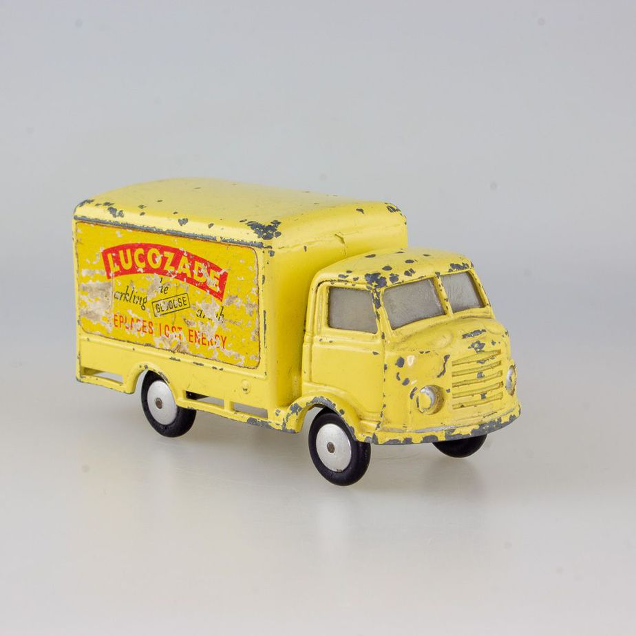 Corgi Toys 411 Karrier 'Bantam' Lucozade Van
