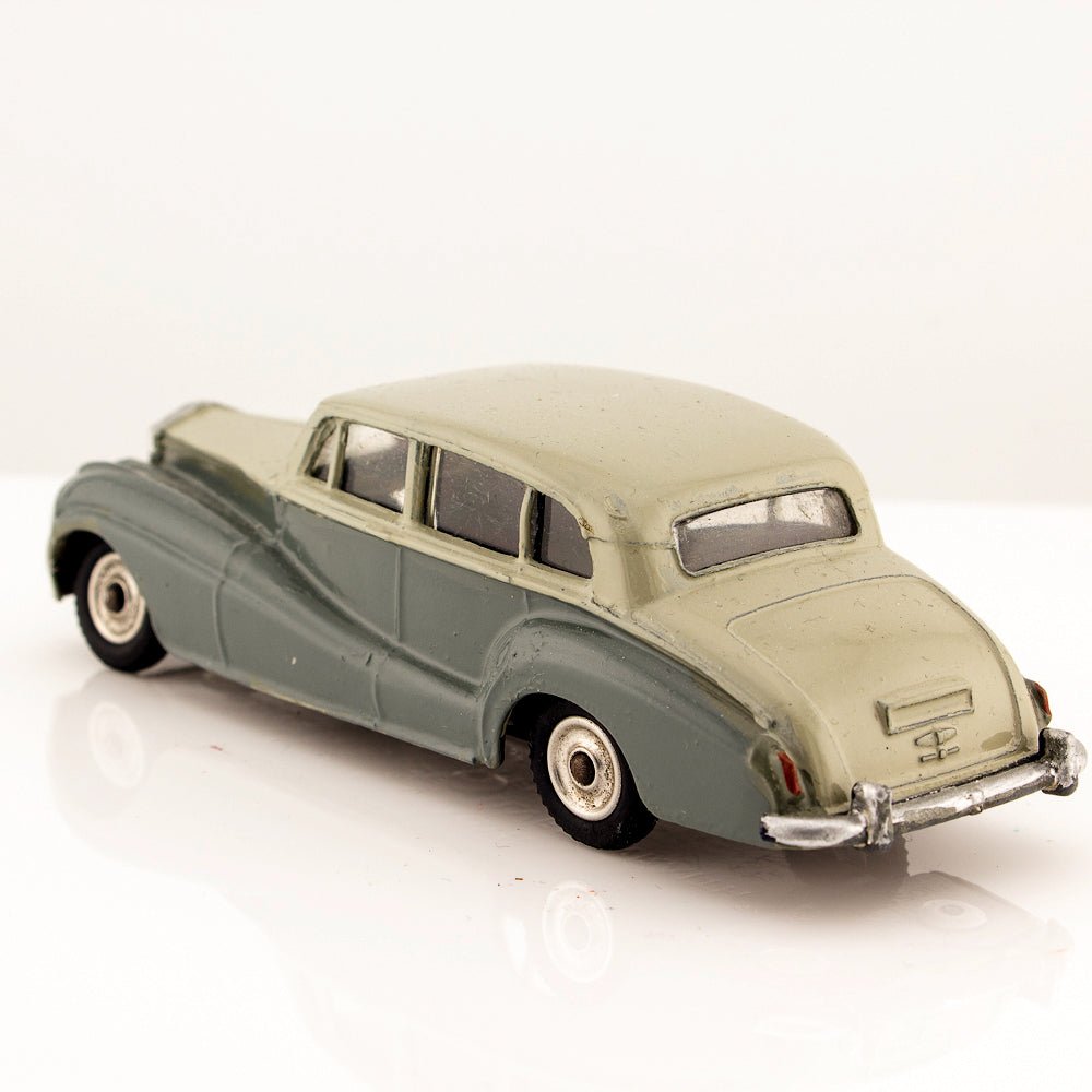 Dinky Toys 150 Rolls Royce Silver Wraith Excellent Vintage Restored Diecast Car