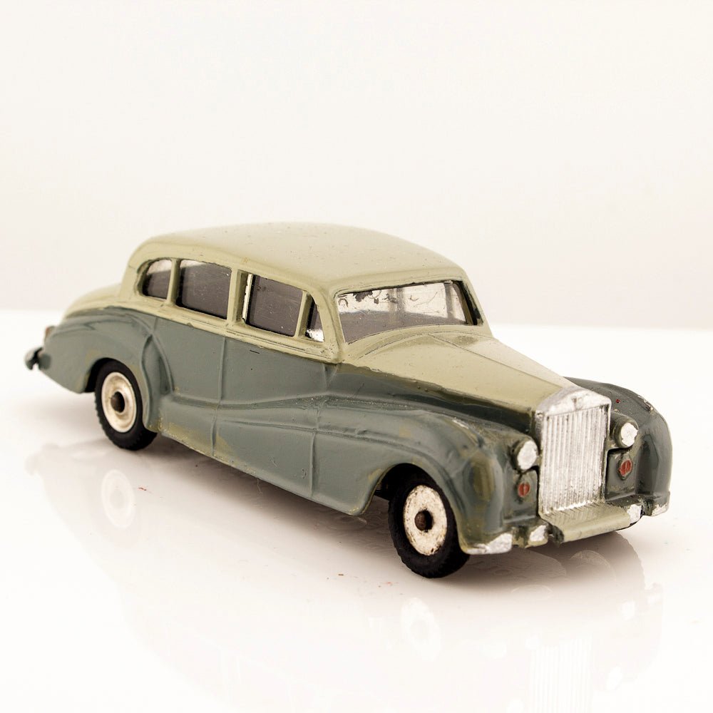 Dinky Toys 150 Rolls Royce Silver Wraith Excellent Vintage Restored Diecast Car