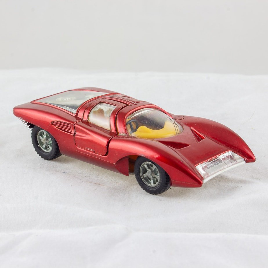 Dinky Toys 220 Ferrari P5 Sports Car