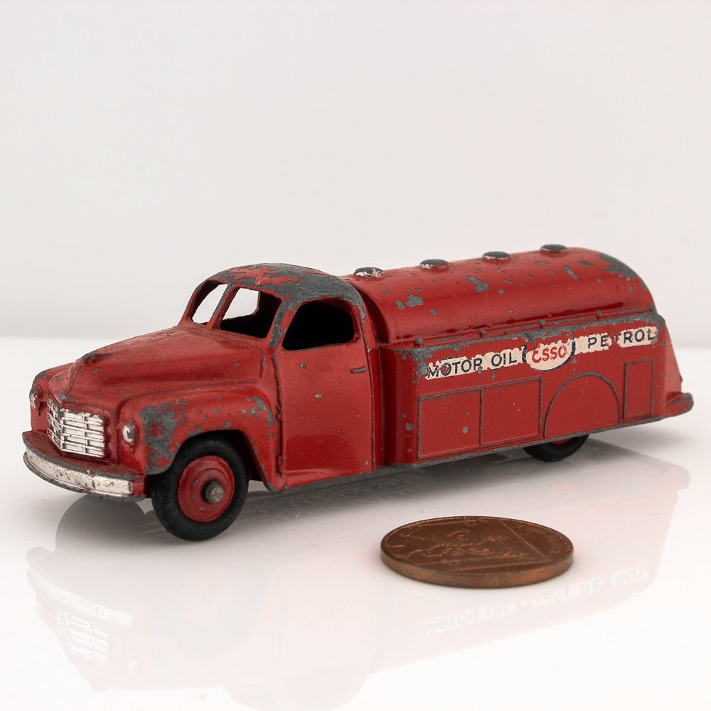 Dinky Toys 30p/442 Esso Studebaker Petrol Tanker Very Good Vintage Diecast Model