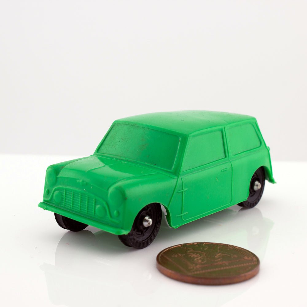 Galanite BMC Morris Mini Cooper Vintage Green Vinyl Plastic Model Made in Sweden