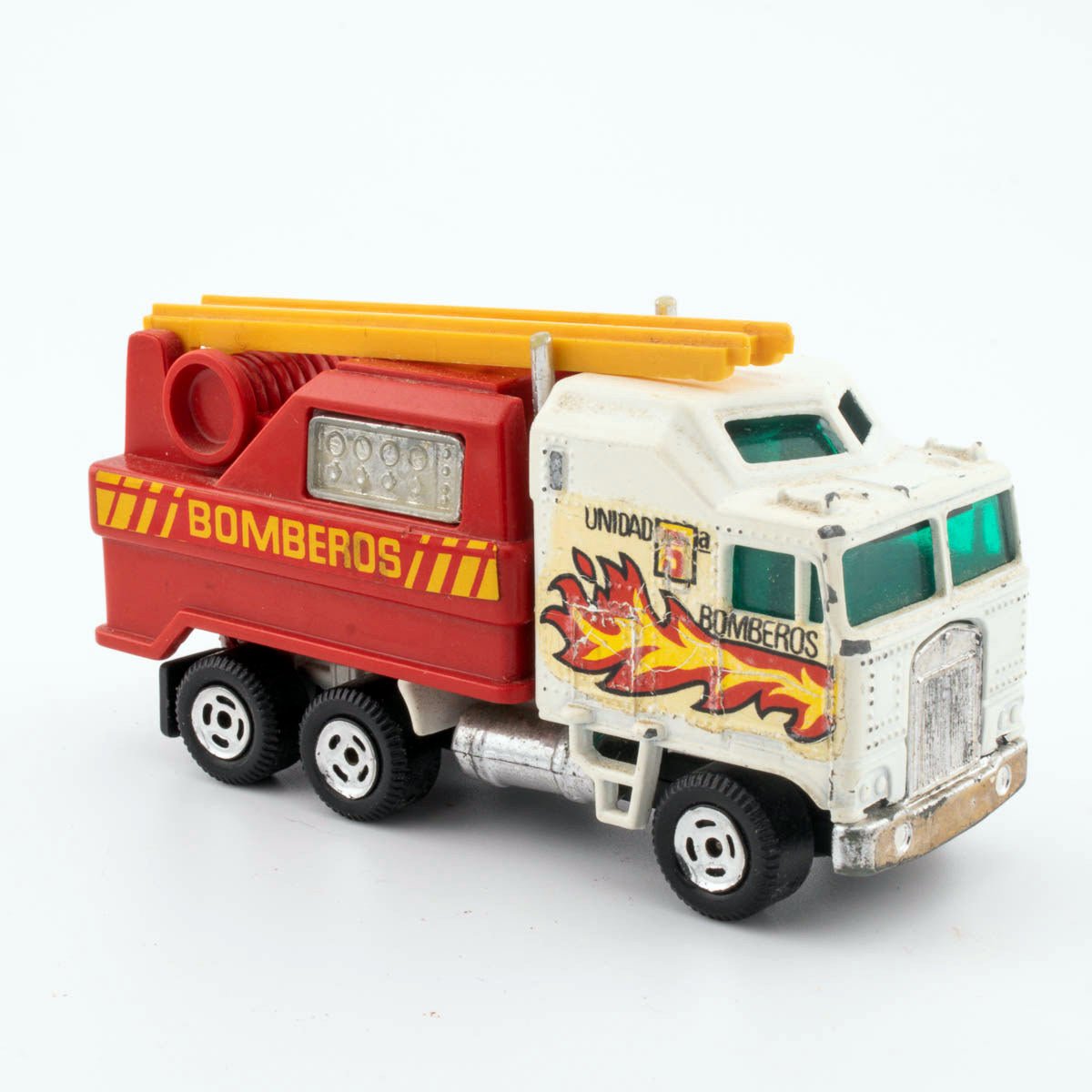 Guisval 1984 Kenworth K100 No.72 FIRE SERVICE Excellent 1/64th Scale Diecast Model - DT Collectable Toys