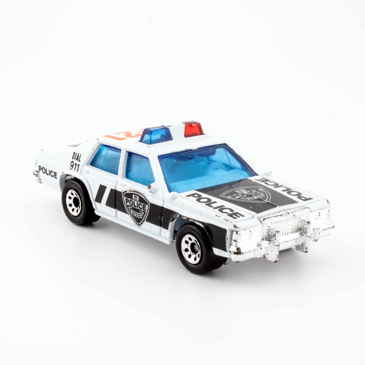 Matchbox Intl. MB51 FORD LTD POLICE CAR Exc. Vintage Diecast Model Vehicle (A) - DT Collectable Toys