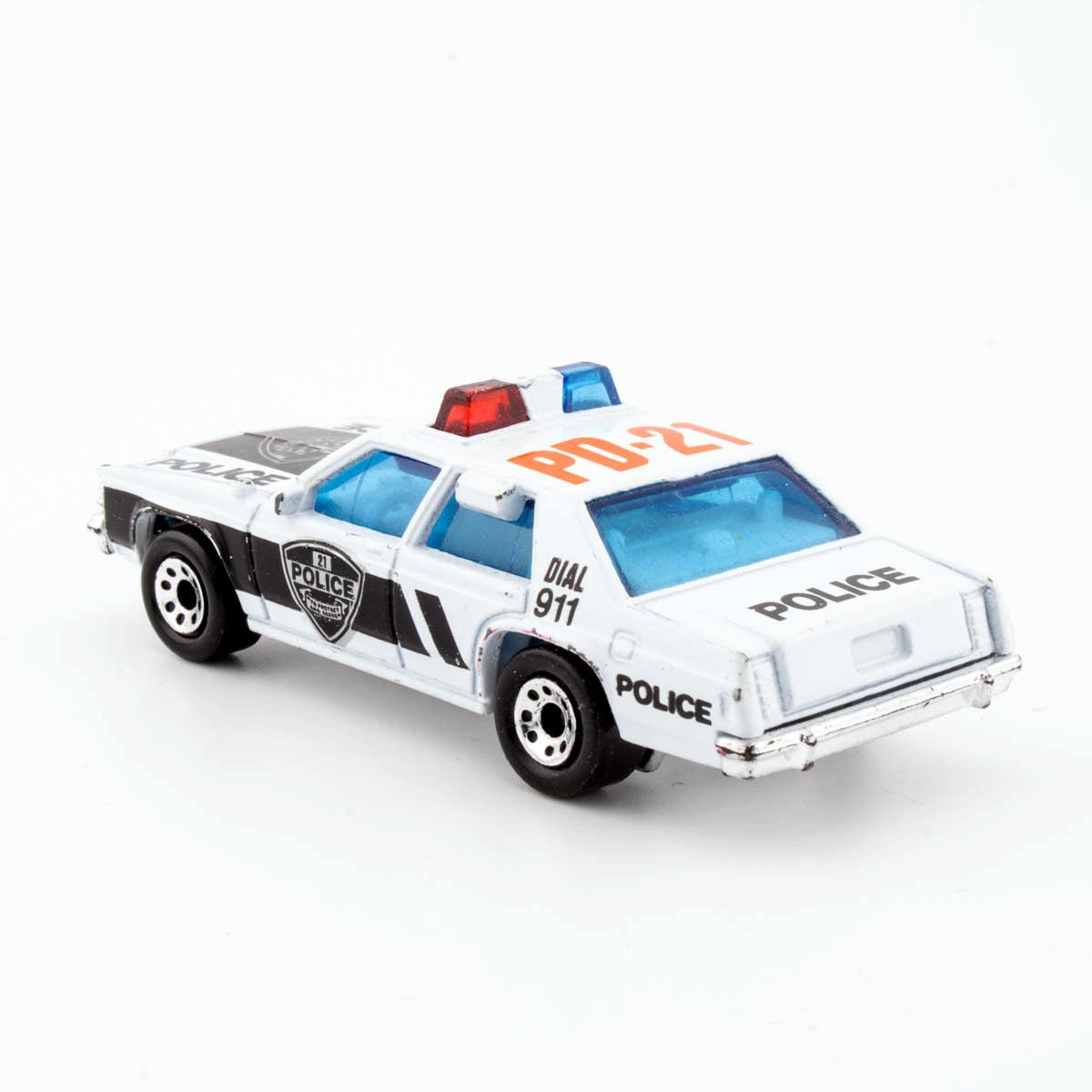Matchbox Intl. MB51 FORD LTD POLICE CAR Exc. Vintage Diecast Model Vehicle (B) - DT Collectable Toys