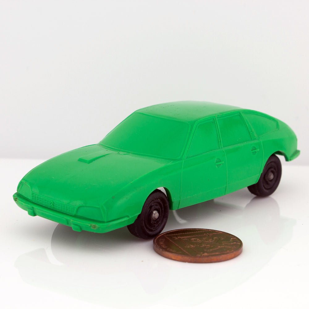Plasto No 1907 Citroen CX Vintage Green Vinyl Plastic Model Made in Finland