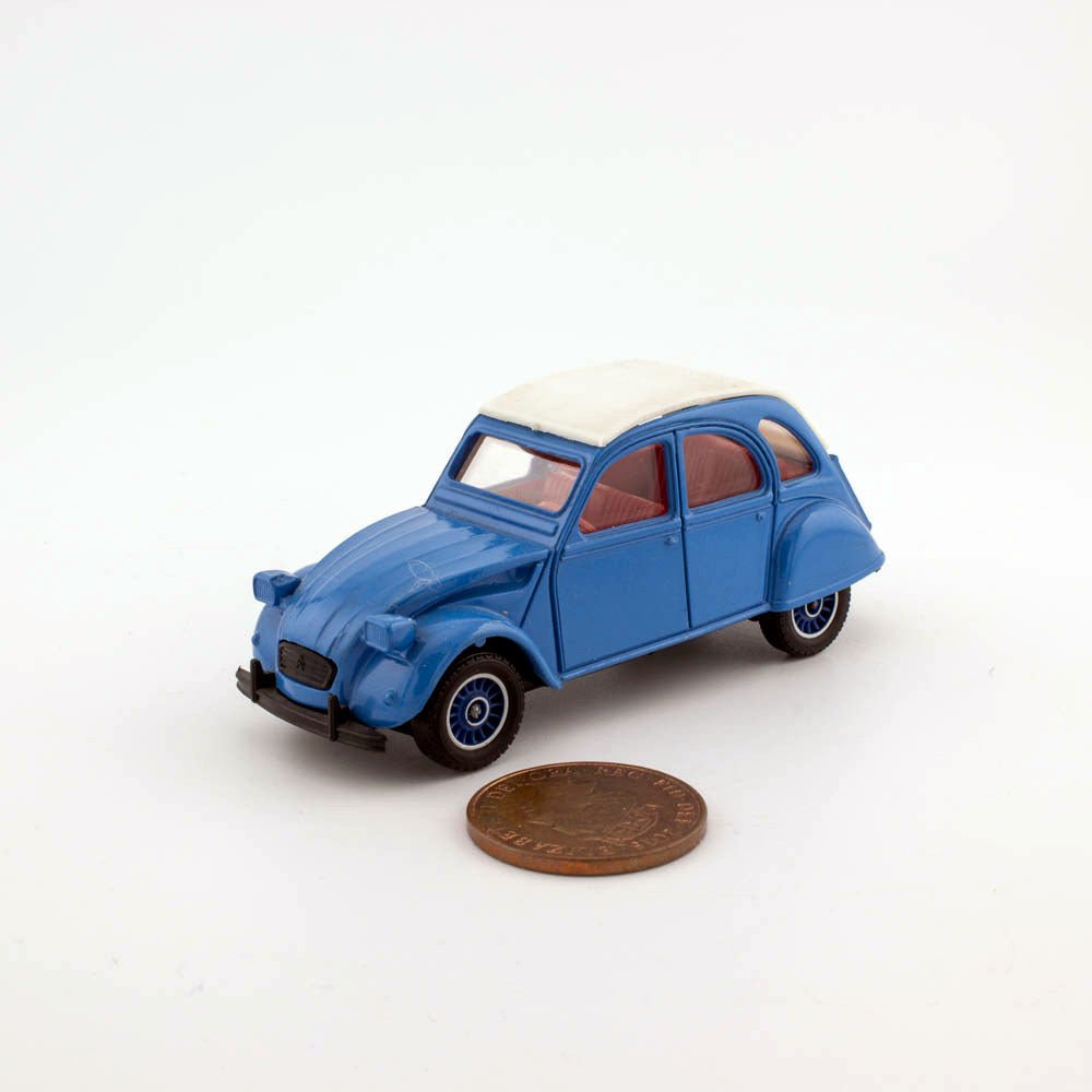Solido 1301 1/43 Scale Citroen 2CV, Excellent Condition Diecast Model