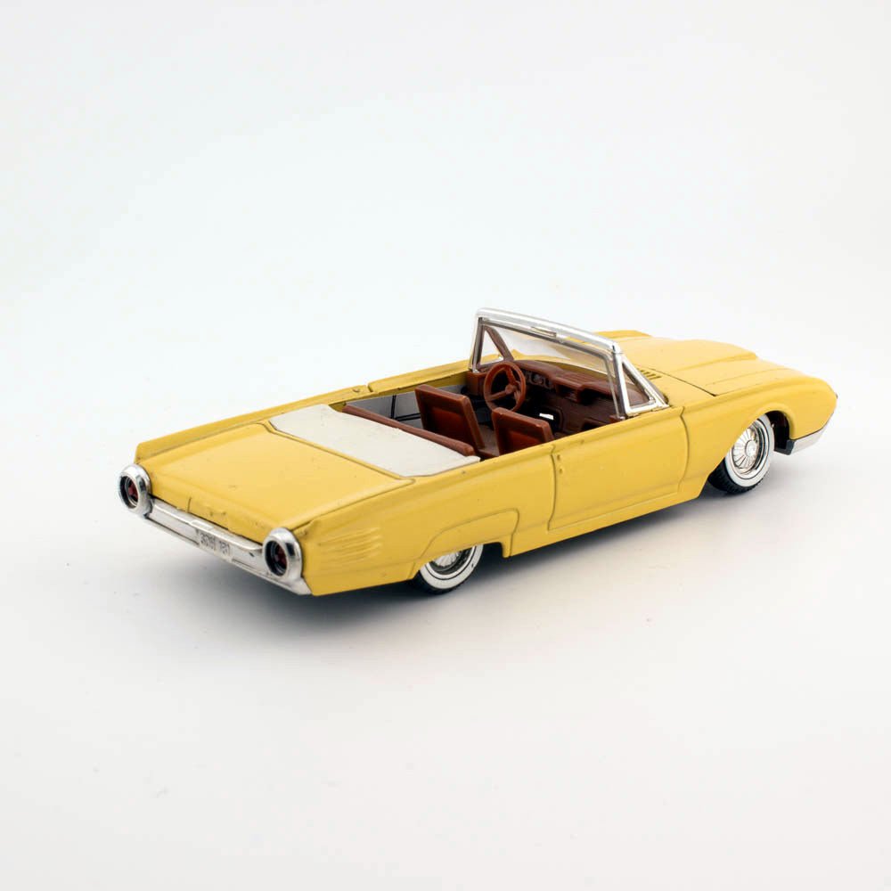 Solido Age d'or 4504 1/43 Scale 1961 Ford Thunderbird, Near Mint Condition