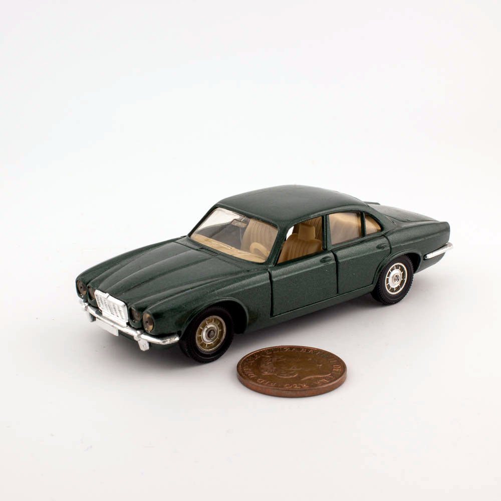 Solido HI - FI 43 1501 1/43 Scale Jaguar XJ 12, Near Mint Condition