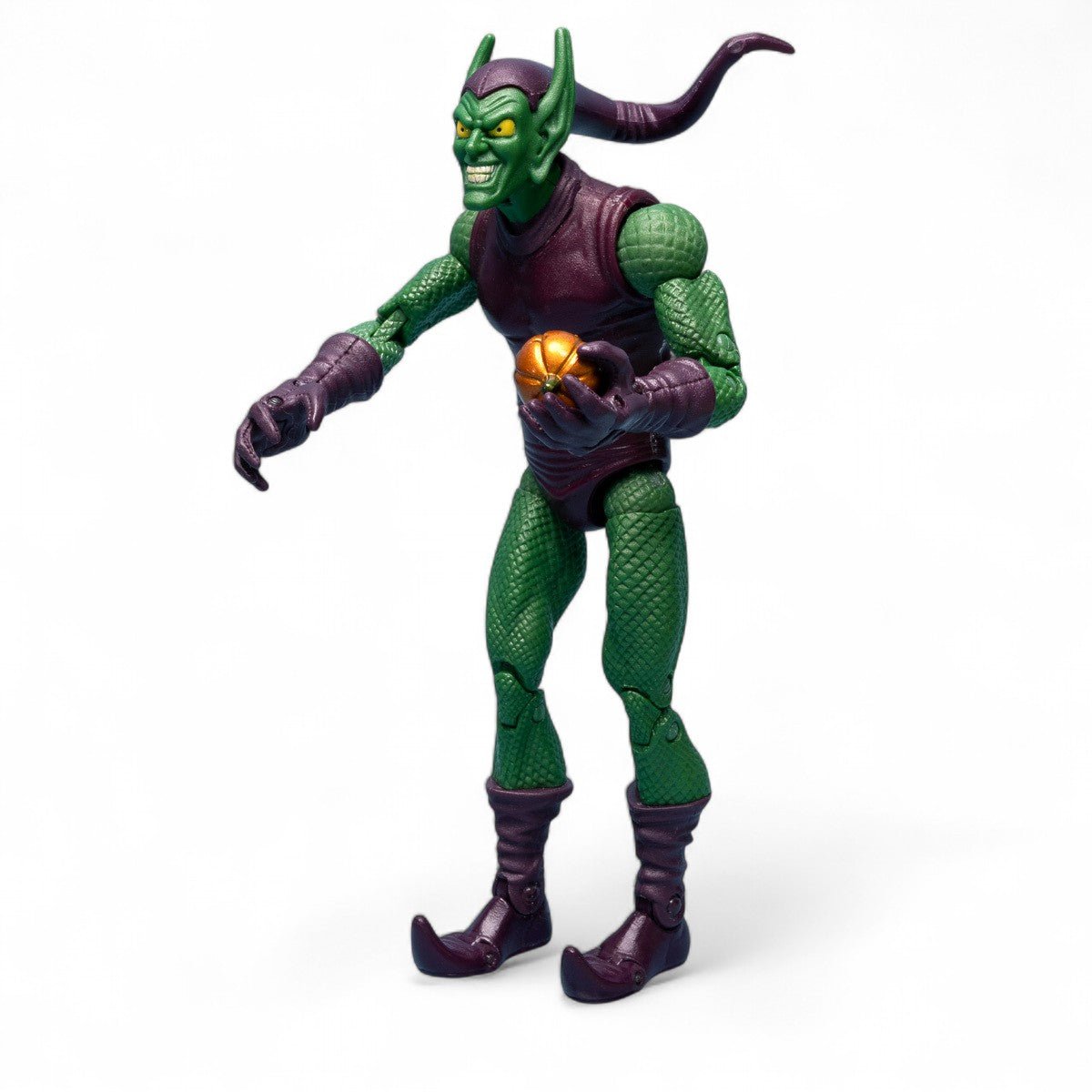 Toy Biz 2006 Marvel Legends GREEN GOBLIN Series 13 Onslaught Action Figure Action Figure Picture 2