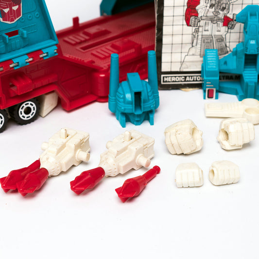 Transformers G1 Leaders ULTRA MAGNUS Vintage 1986 Hasbro Takara Spares or Repair Pre - Owned Picture 3