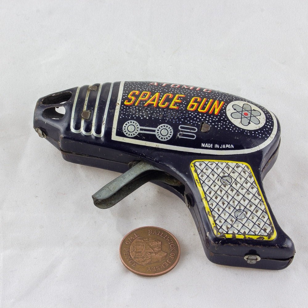 Vintage 1960's Original ATOMIC SPACE GUN Japanese Tin Litho Toy Excellent