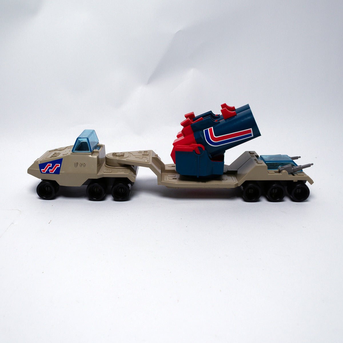 Vintage 1987 Bluebird Toys Manta Force Cyclops Ground Assault Vehicle Excellent