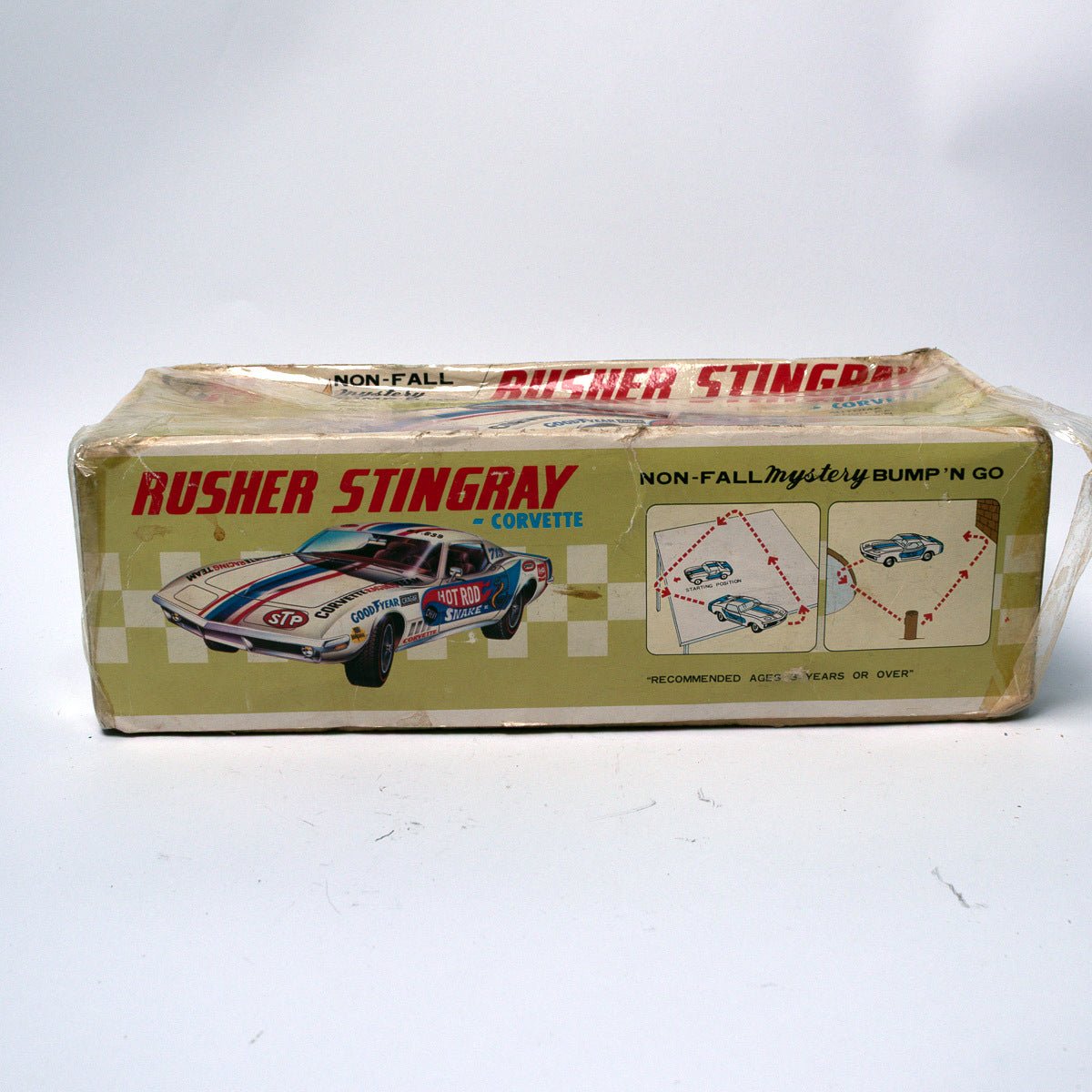 Vintage Rusher Stingray Corvette C - 639 Taiyo Bump 'n Go Tinplate Toy Car MIB
