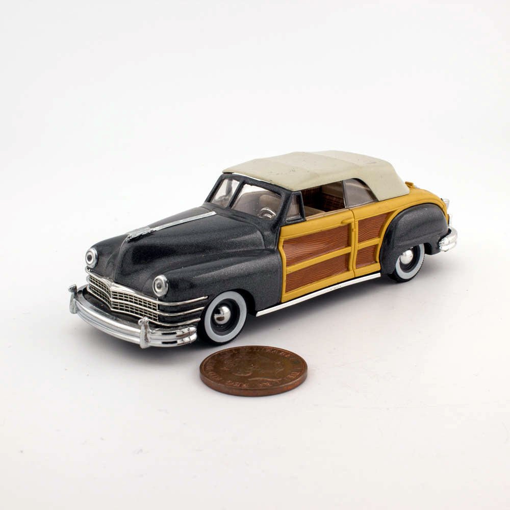 Vitesse 1/43 Scale 491 Chrysler Town & Country Excellent Condition Diecast Model