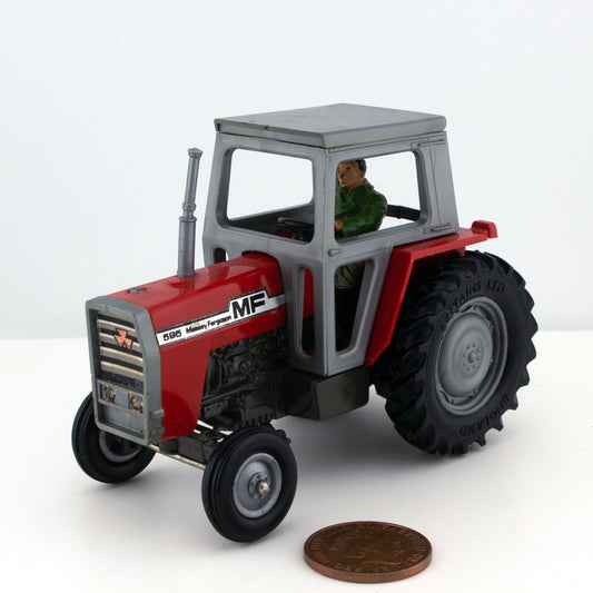 Britains 9552 Massey Ferguson 595 & Front & Rear Attachments 1:32 Scale Tractor