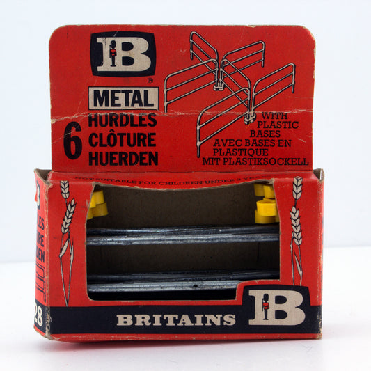 Britains 1728 Hurdles & Plastic Bases, 1:32 Scale Farm Implements, Excellent