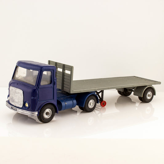 Dinky Toys Code 3 915 AEC Articulated Lorry with Flatbed Trailer Excellent Model