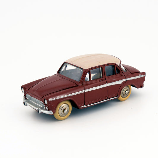 French Dinky Toys 544 Simca Aronde P60, Excellent+ Superb Vintage Diecast Model