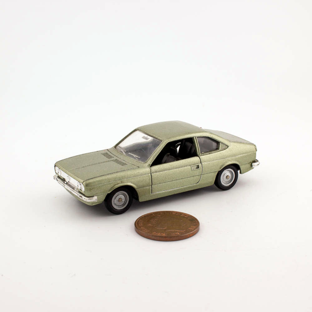 Solido gam 1 No 52 1/43 Scale Lancia 'Beta' Coupe 1800, Excellent Diecast Model
