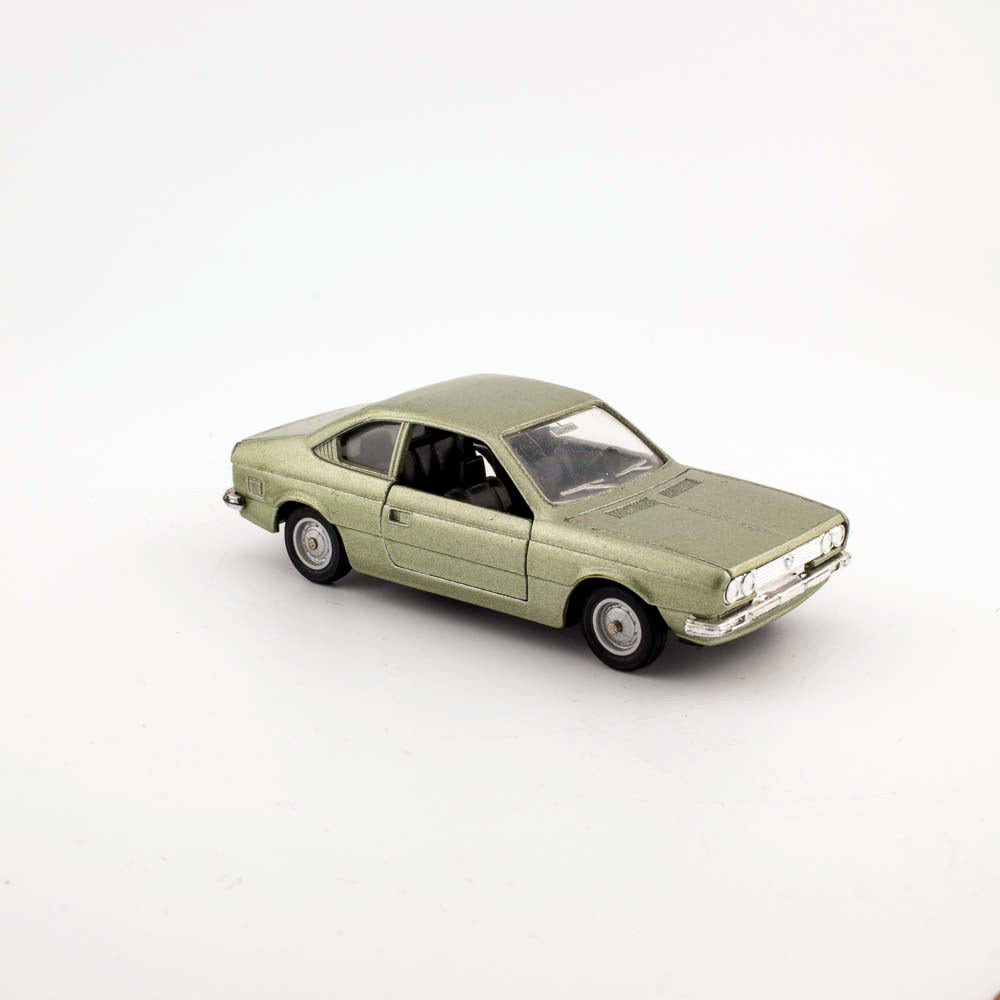 Solido gam 1 No 52 1/43 Scale Lancia 'Beta' Coupe 1800, Excellent Diecast Model