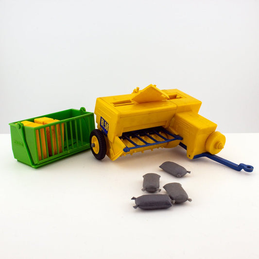 Britains Hay Baler & Transport Box, 1:32 Scale Farm Both for Spares or Repairs