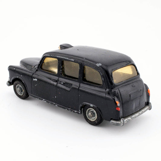 Budgie Toys 101 London Taxi Cab For H.Seener Ltd Very Good Loose Diecast Model - DT Collectable Toys