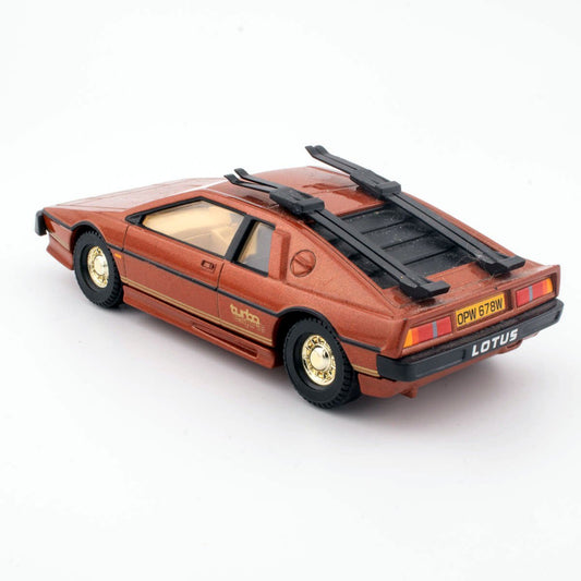 Corgi 04701 James Bond LOTUS ESPRIT TURBO, Excellent Condition Diecast Vehicle - DT Collectable Toys