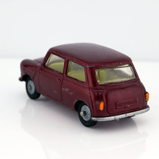 Corgi Toys 226 Morris Mini - Minor in Burgundy, Excellent Condition Diecast Model