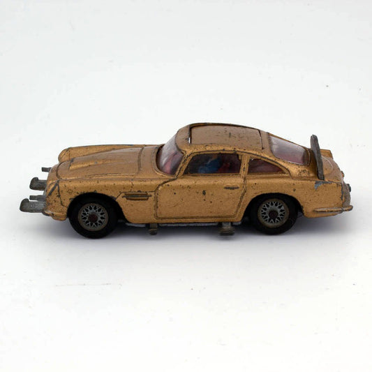 Corgi Toys 261 James Bond Aston Martin DB5 w/ Bandit Figure Play Worn Condition