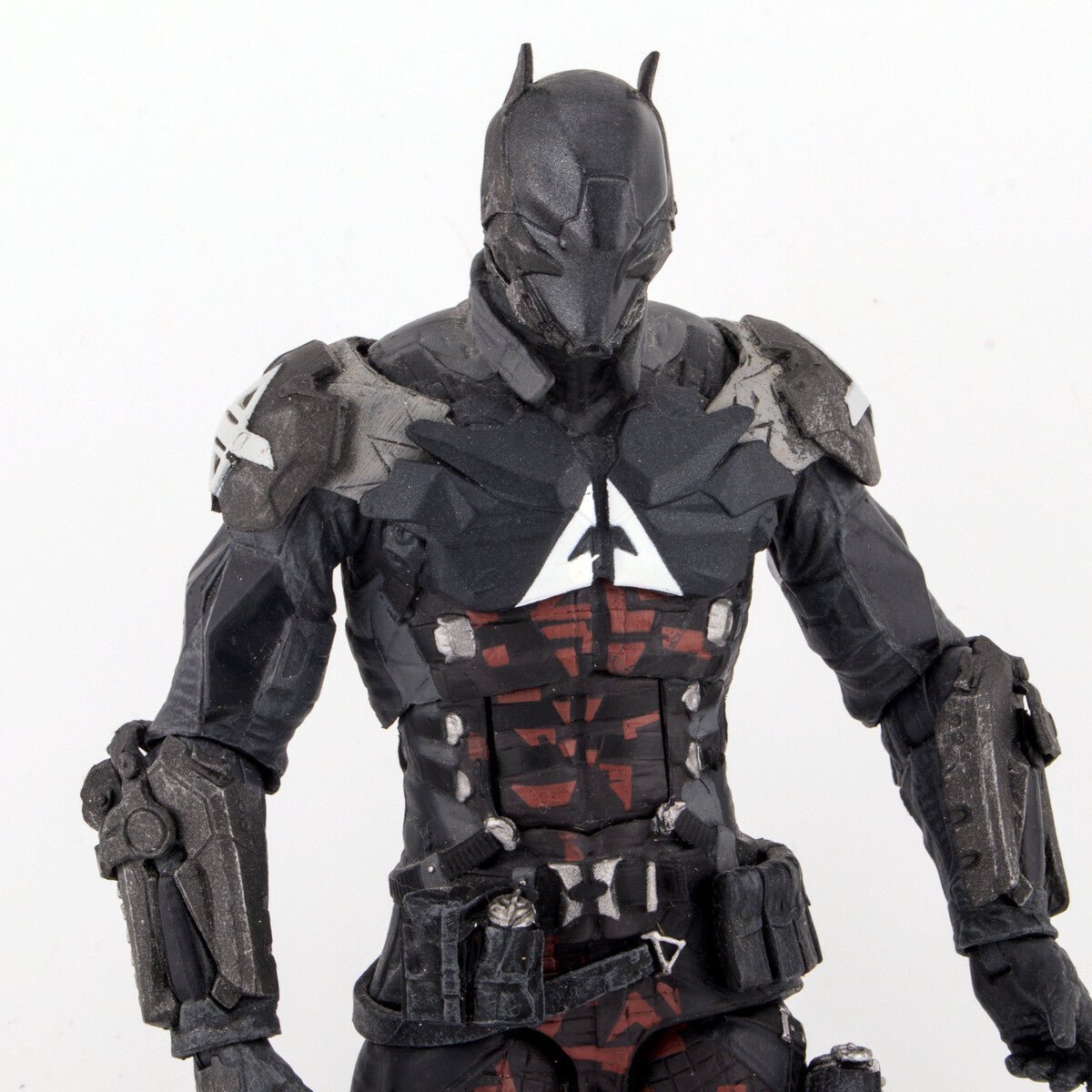 DC Collectibles Batman Arkham Knight 2015 Arkham Knight Figure Excellent - DT Collectable Toys