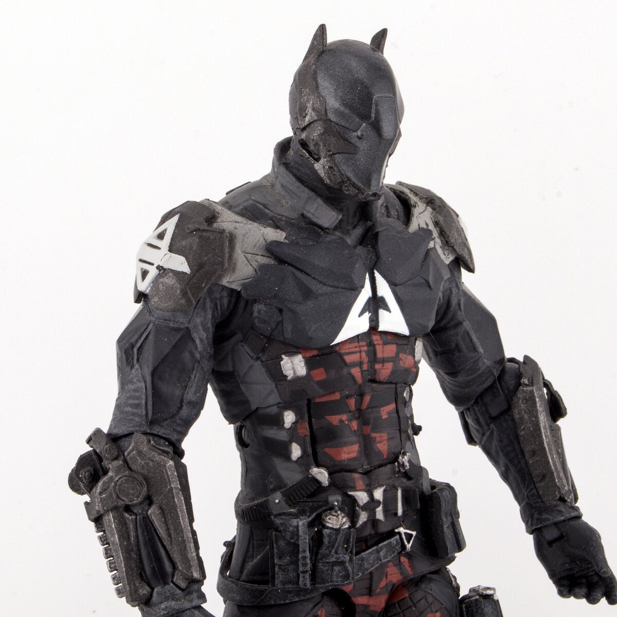 DC Collectibles Batman Arkham Knight 2015 Arkham Knight Figure Excellent - DT Collectable Toys