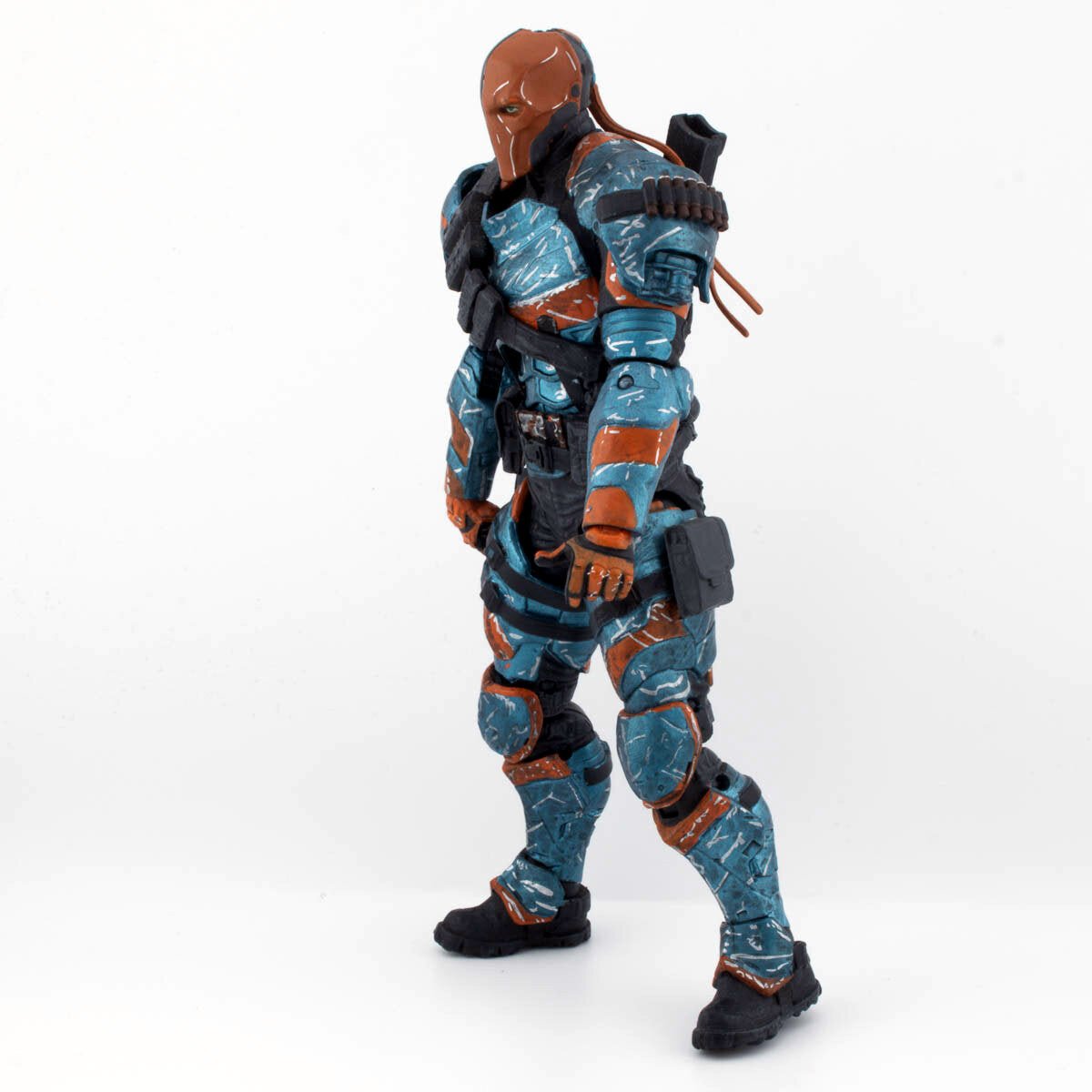 DC Collectibles Deathstroke Batman Arkham Origins 2014 Figure Near Mint - DT Collectable Toys