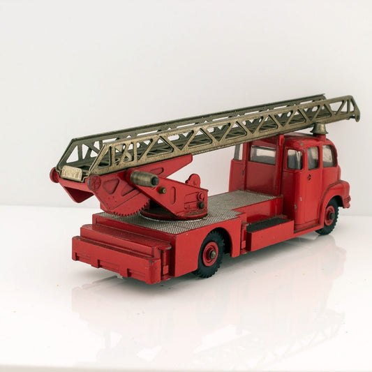 Dinky Supertoys 956 Bedford Turntable Fire Escape Excellent Diecast Model
