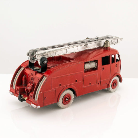 Dinky Toys 555 Fire Engine In Excellent Repainted/Restored Condition