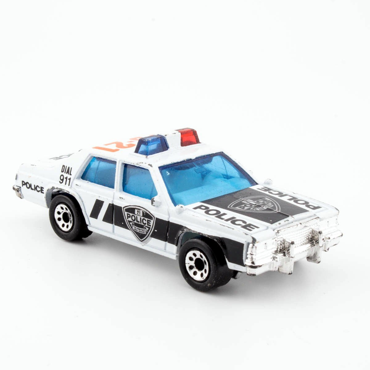 Matchbox Intl. MB51 FORD LTD POLICE CAR Good Vintage Diecast Model Vehicle (C) - DT Collectable Toys