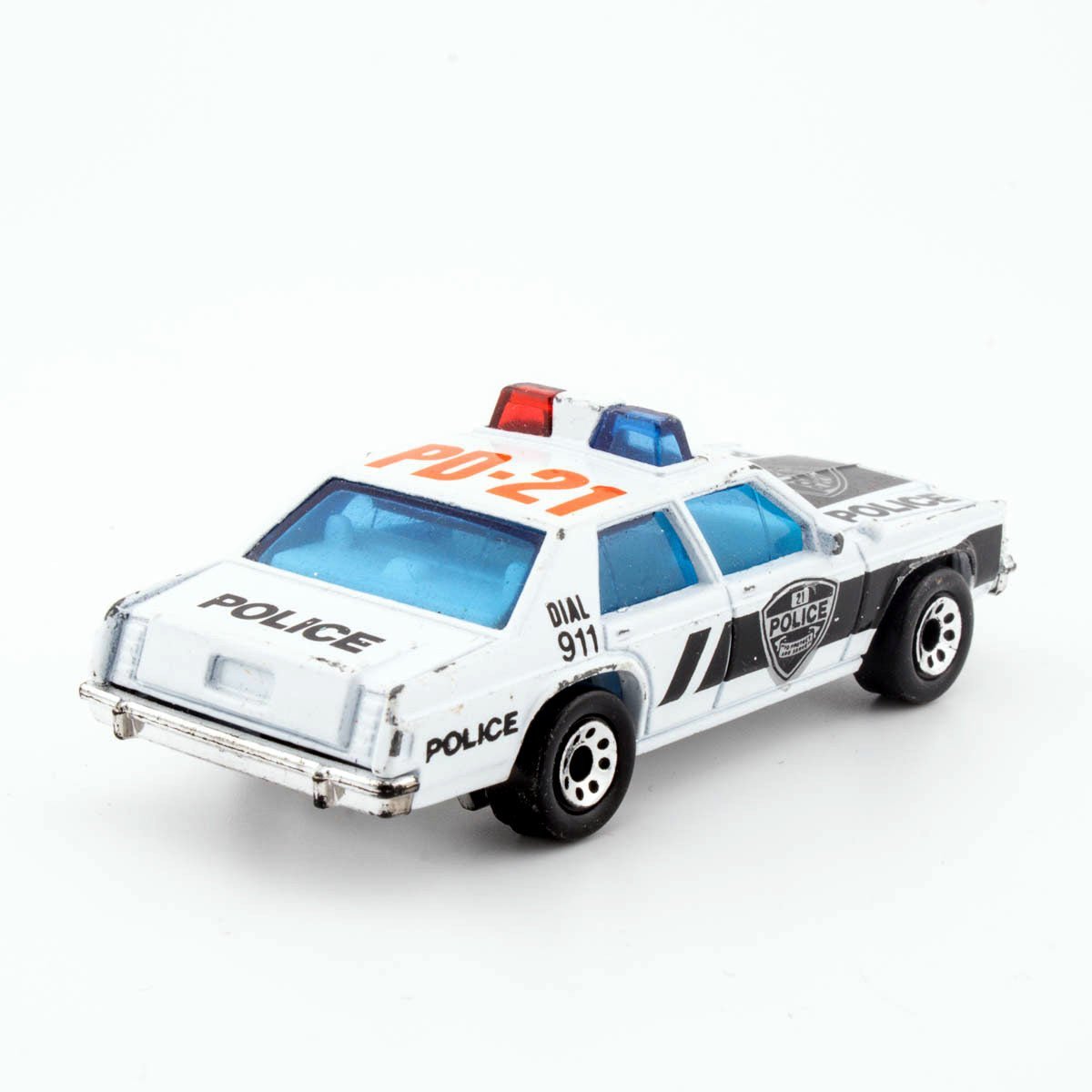 Matchbox Intl. MB51 FORD LTD POLICE CAR Good Vintage Diecast Model Vehicle (C) - DT Collectable Toys