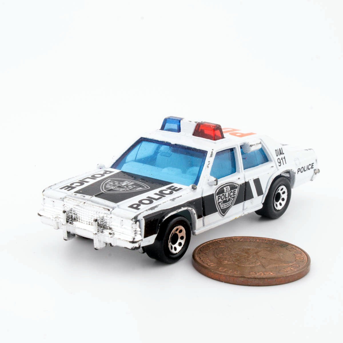 Matchbox Intl. MB51 FORD LTD POLICE CAR Good Vintage Diecast Model Vehicle (C) - DT Collectable Toys