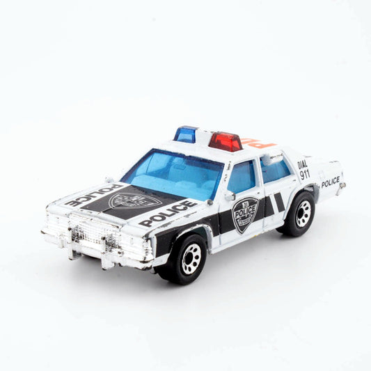 Matchbox Intl. MB51 FORD LTD POLICE CAR Good Vintage Diecast Model Vehicle (C) - DT Collectable Toys