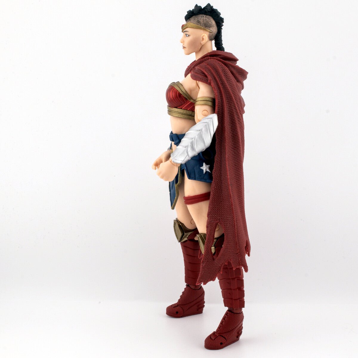 McFarlane Toys Wonder Woman DC Multiverse Last Knight on Earth Action Figure - DT Collectable Toys