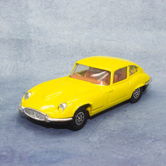Original Vintage Corgi Whizzwheels 374 Jaguar E-Type 2+2 V12